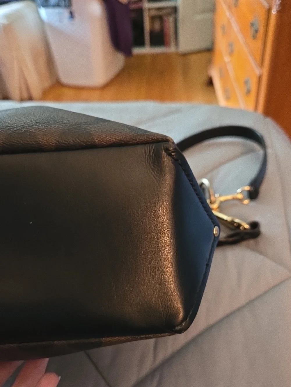 Coach Val Duffle in Signature Canvas with Brown Leather - Picture 4 of 9